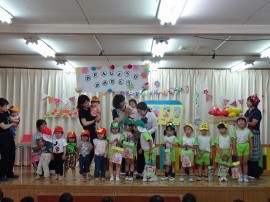 5月生まれのお誕生会の様子
